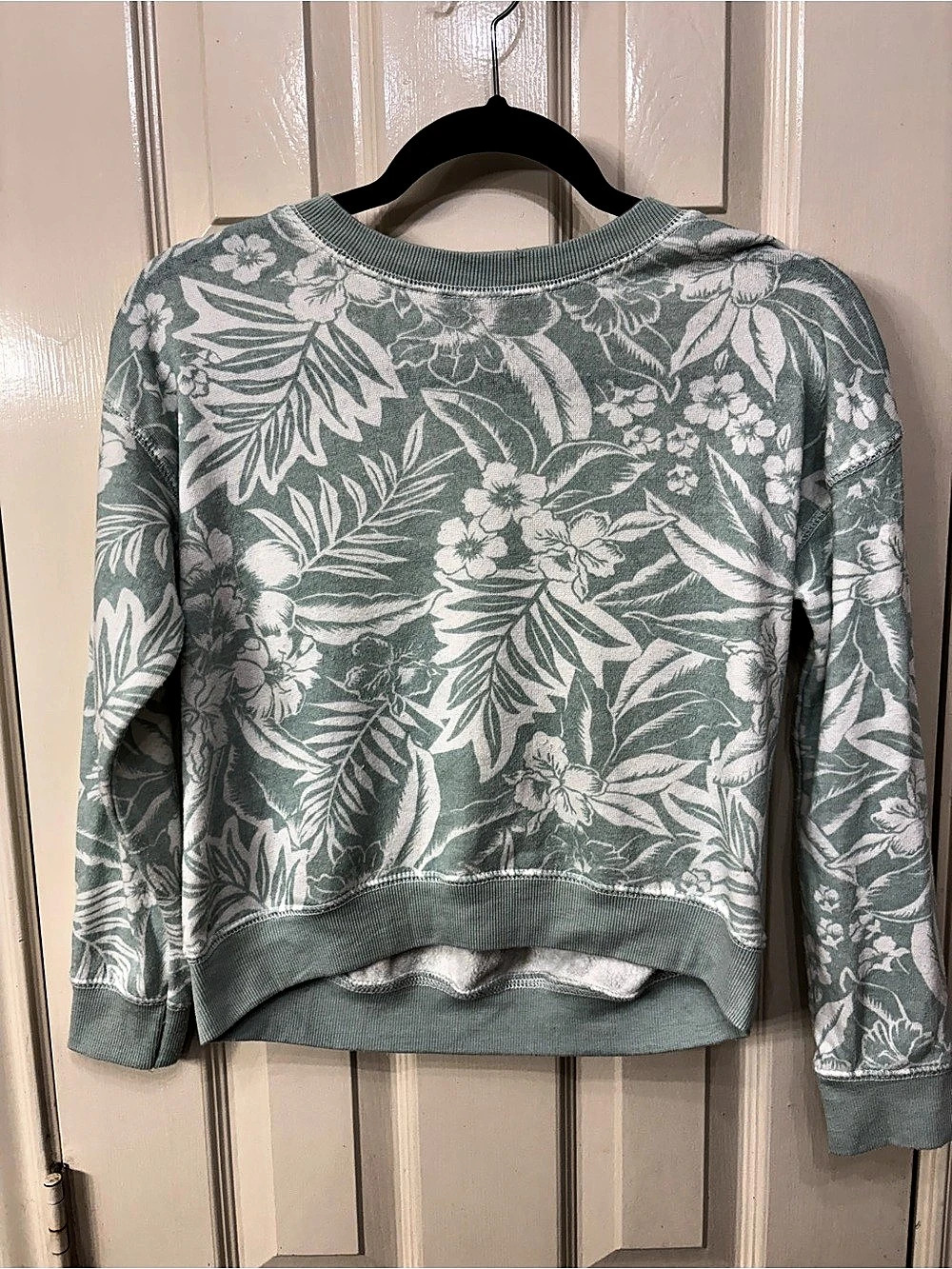 Vintage Havana Tropical Floral Sweatshirt in Green & White Girls Sz L/14